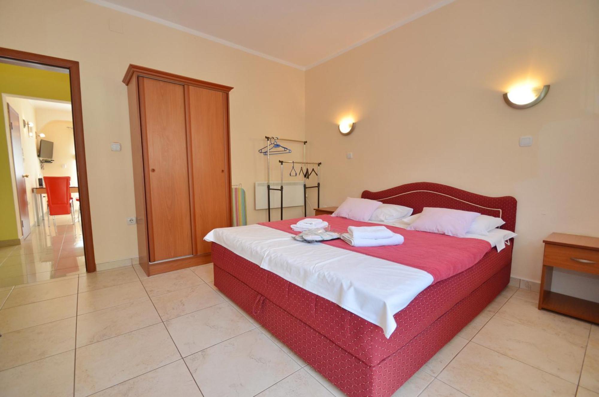 Apartments Dinko Zifra Tivat Buitenkant foto