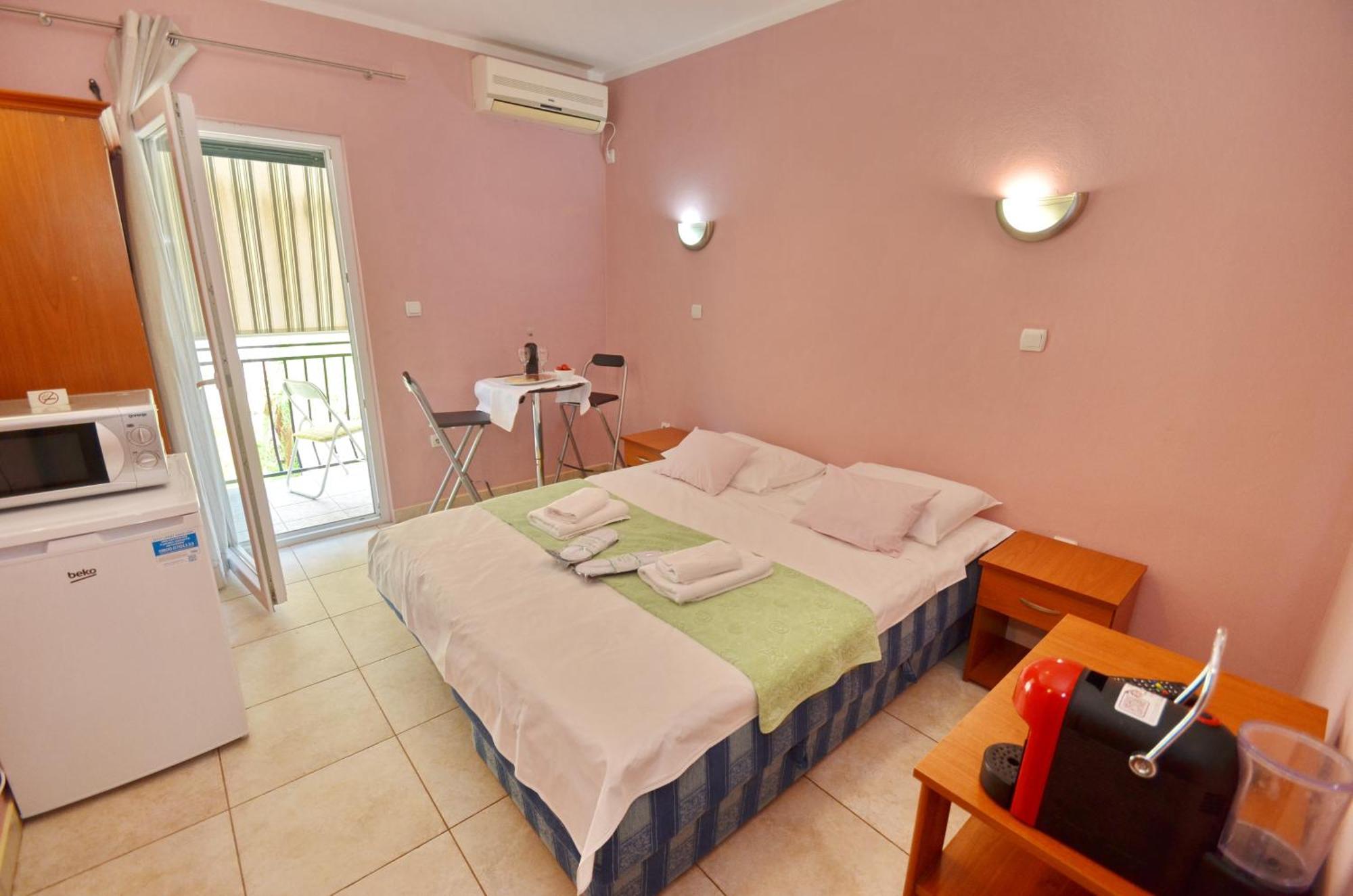 Apartments Dinko Zifra Tivat Buitenkant foto