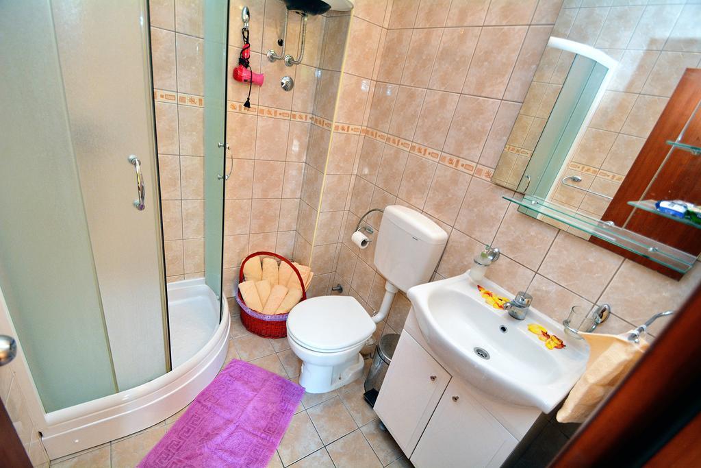 Apartments Dinko Zifra Tivat Buitenkant foto