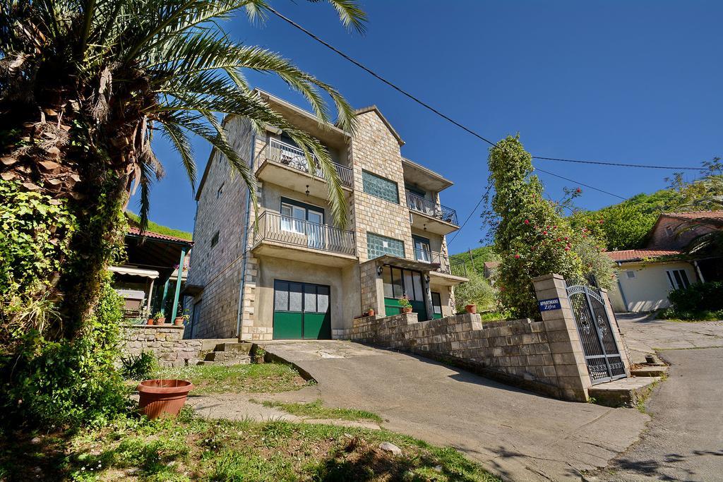 Apartments Dinko Zifra Tivat Buitenkant foto